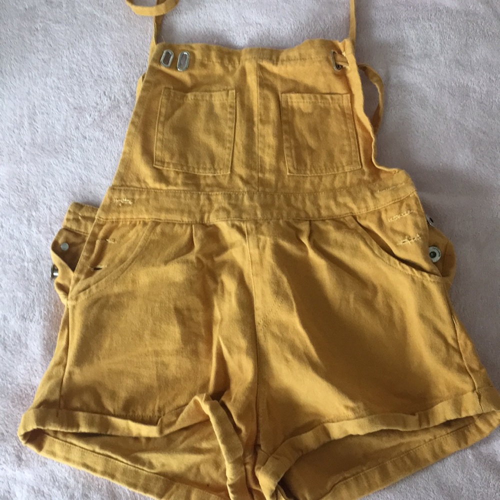 Yellow short overalls
